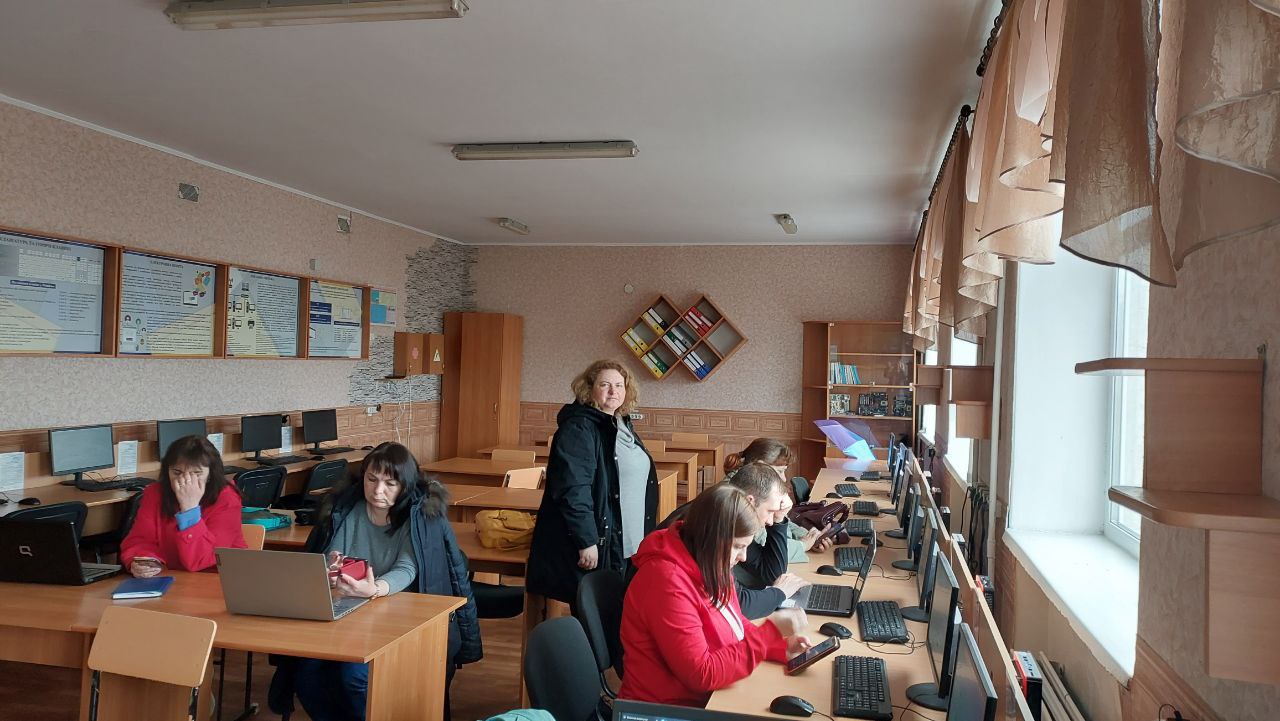 ЦИФРОВІ ІНСТРУМЕНТИ ДЛЯ ВИКЛАДУ НАВЧАЛЬНОГО МАТЕРІАЛУ