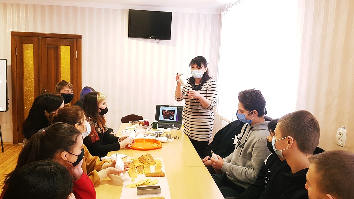 Робота факультативів циклової комісії професій сфери послуг  в Державному навчальному закладі  «Глухівське вище професійне училище»