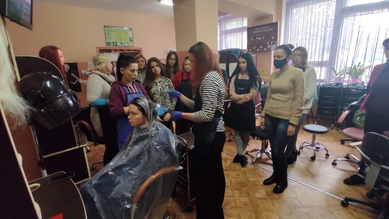 Лабораторія кольору